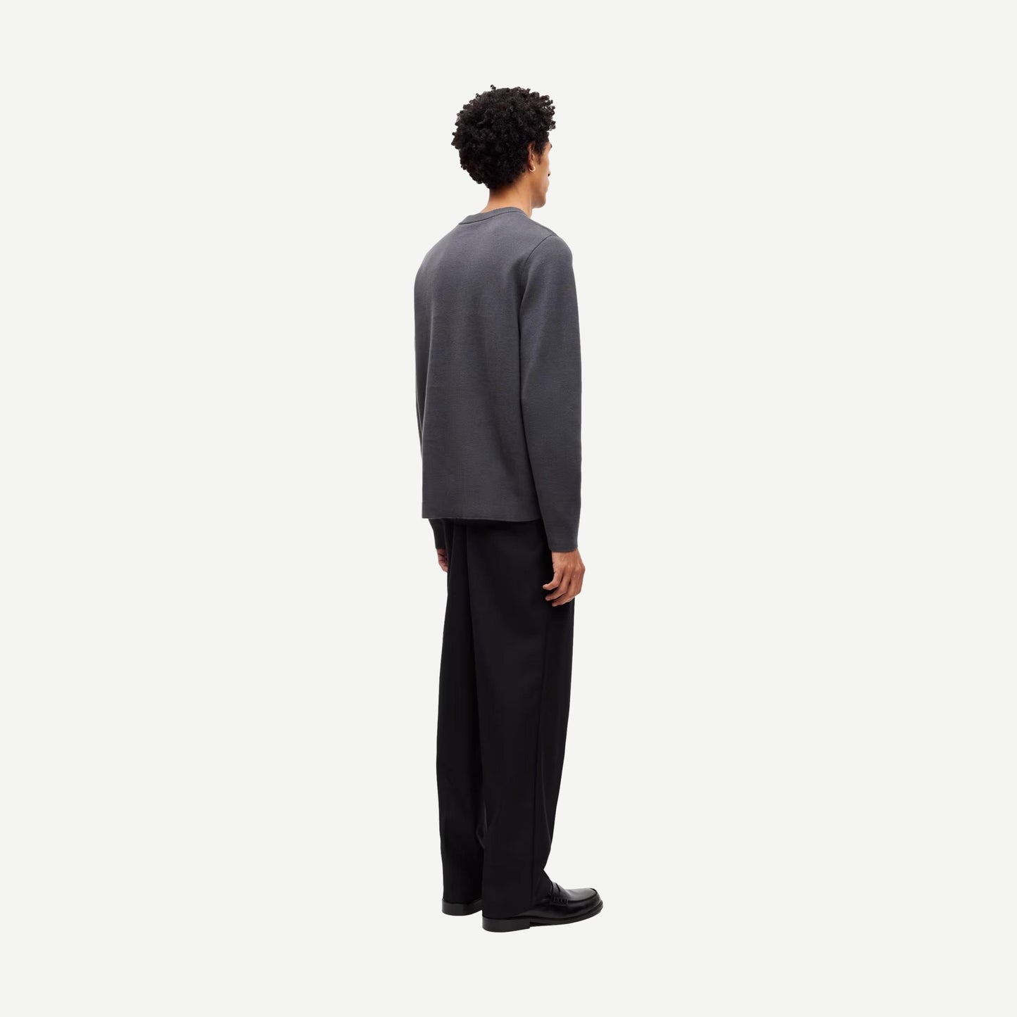 Saniklas Sweater - Black Oyster - Galvanic.co