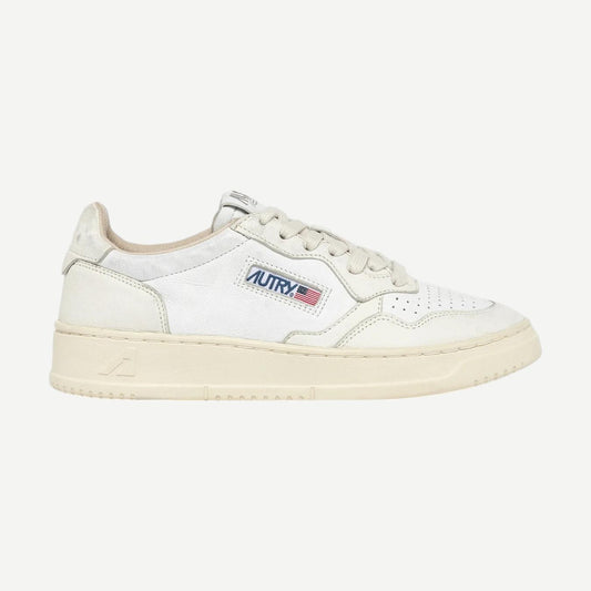 Medalist Low - Goat Wash White/White - Galvanic.co