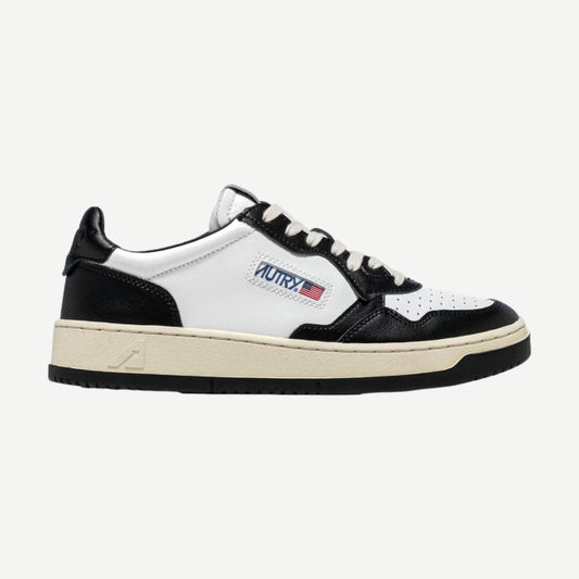 Medalist Low - White/Black - Galvanic.co