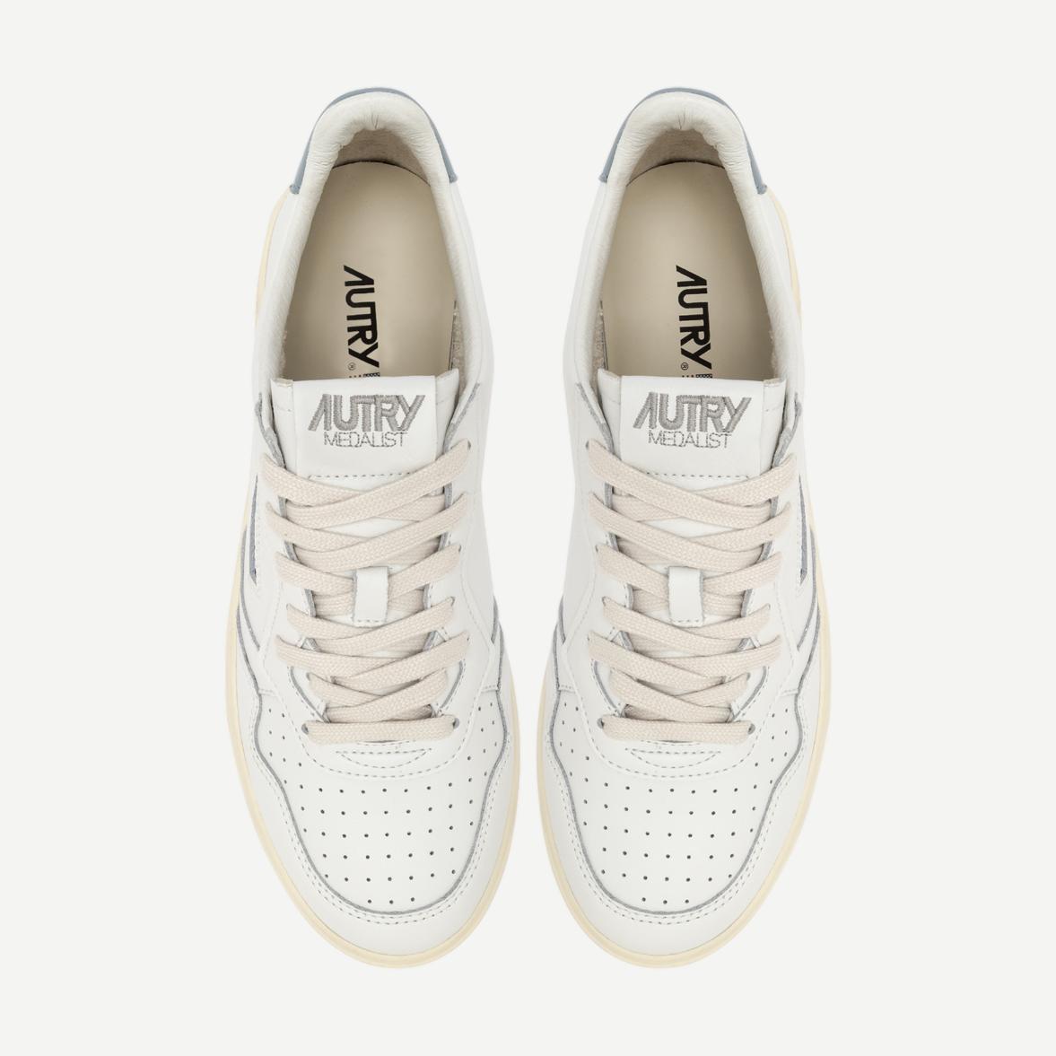 Medalist Low Wom - Leather/Leather White/SLV Blue - Galvanic.co