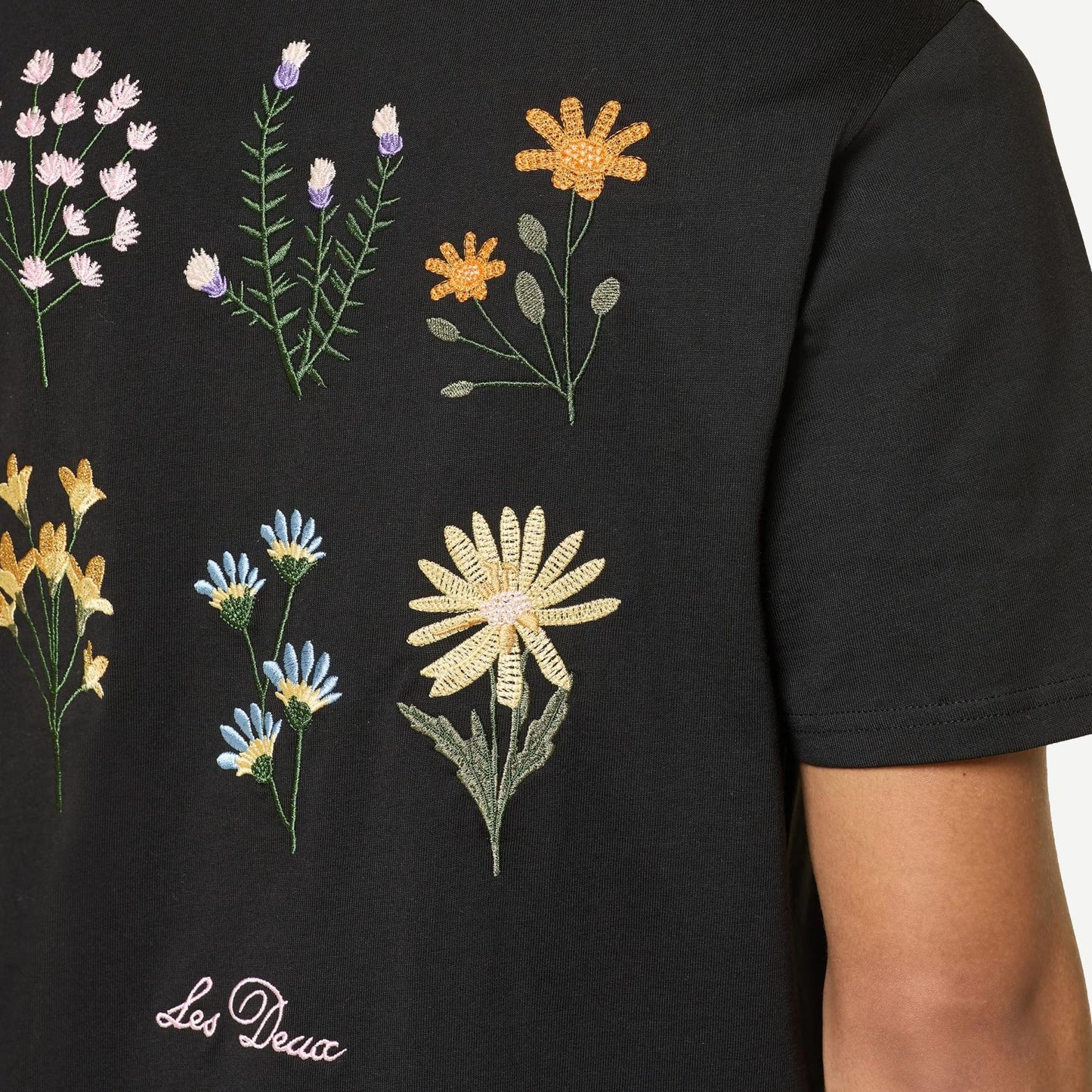 Wild Flower T-Shirt - Black - Galvanic.co