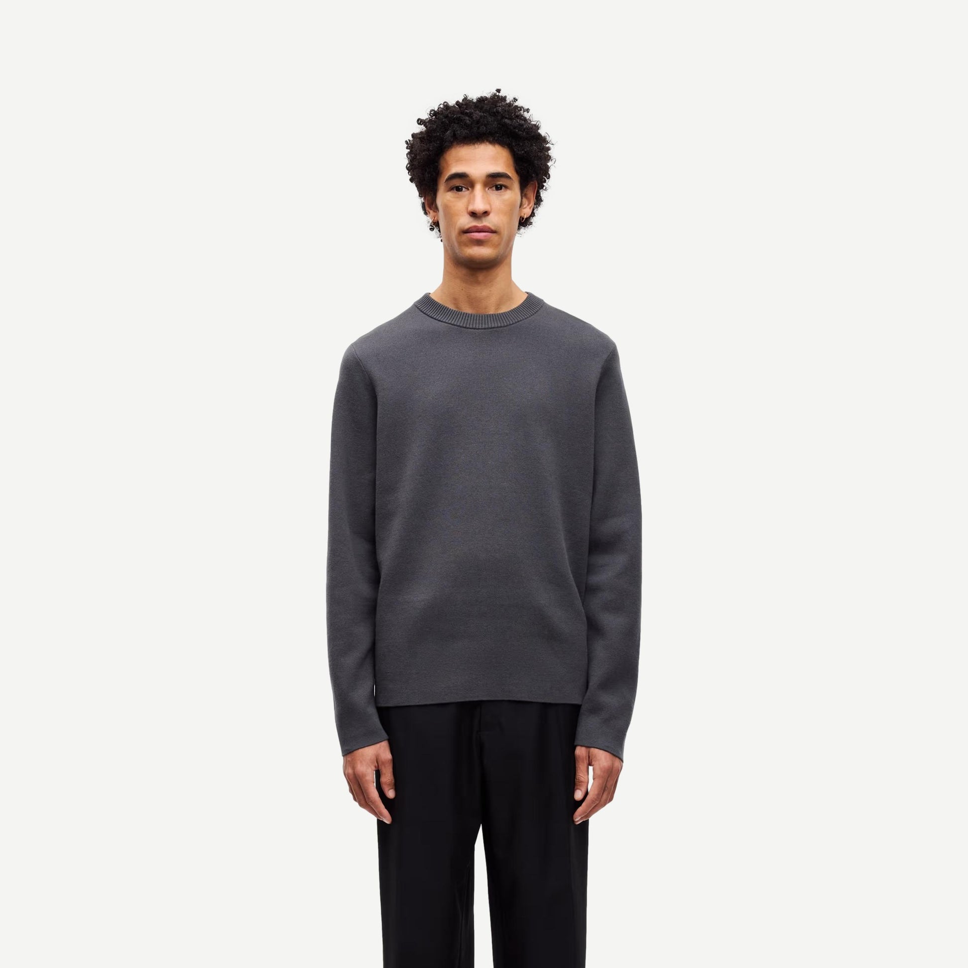 Saniklas Sweater - Black Oyster - Galvanic.co
