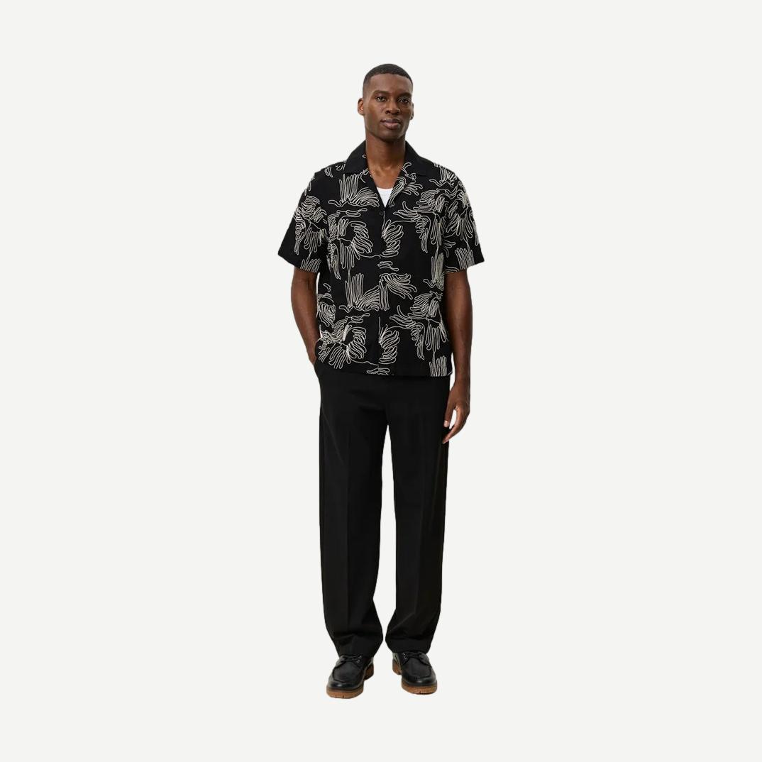 Liam AOE Flower SS Shirt - Black - Galvanic.co