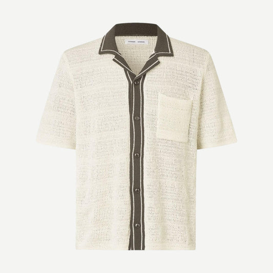 Samsoe Samsoe Sapercy Shirt SS in clear cream, lightweight cotton shirt with a relaxed fit and classic collar, displayed on a hanger.