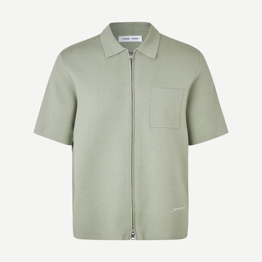 Samsoe Samsoe Sarico Zip Shirt SS in Desert Sage, lightweight casual shirt with zip closure, suitable for everyday wear.