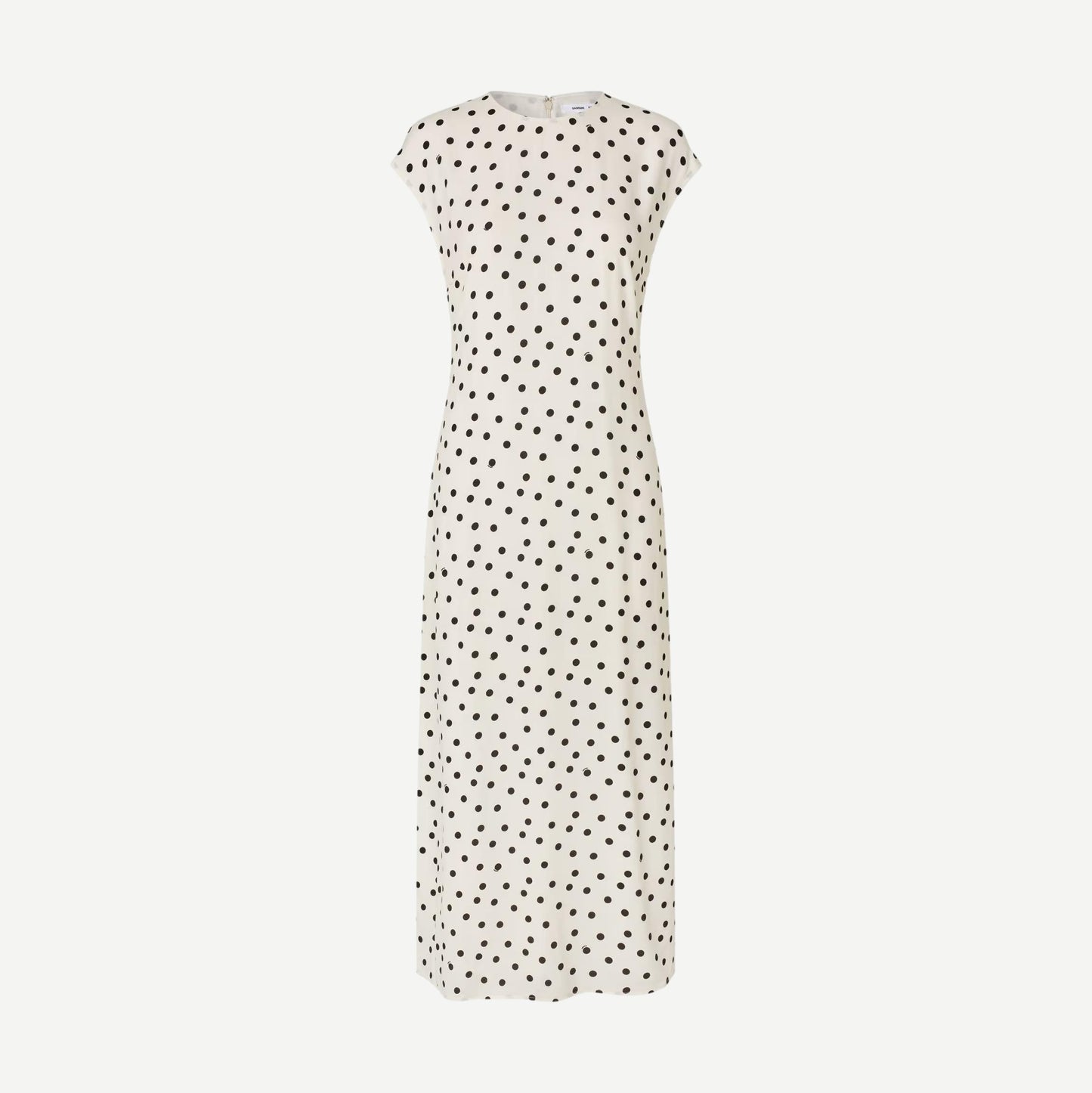Samsoe Samsoe Sapoppy Dress in Drifting Dots Egret with flowing fabric and dotted pattern, ideal for casual or summer wear.