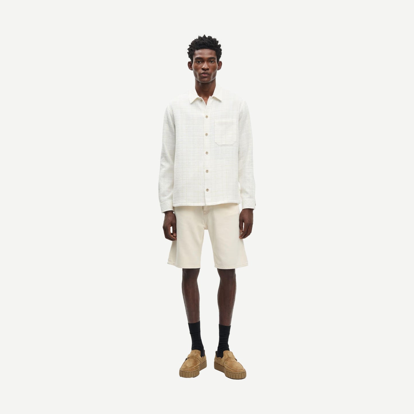 Samsoe Samsoe Sadamon GC Overshirt in silver birch color, featuring a casual shirt design with button closures and relaxed fit.
