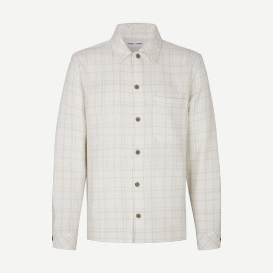 Samsoe Samsoe Sadamon GC overshirt in silver birch color, lightweight shirt with button details and relaxed fit.
