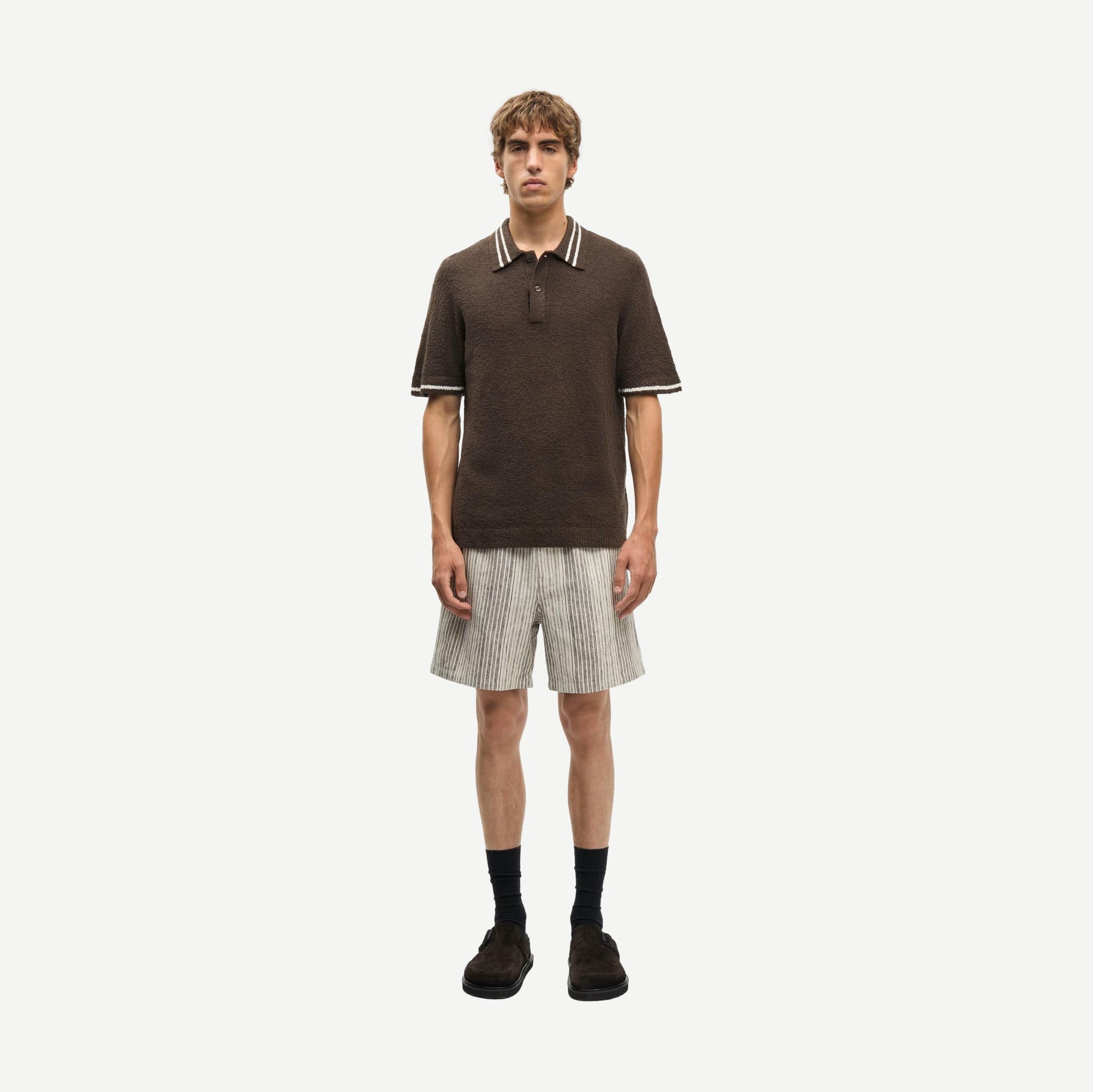 Samsoe Samsoe Sajabari Fly Shorts in brown St. casual shorts with a relaxed fit, featuring a comfortable waistband and stylish design.