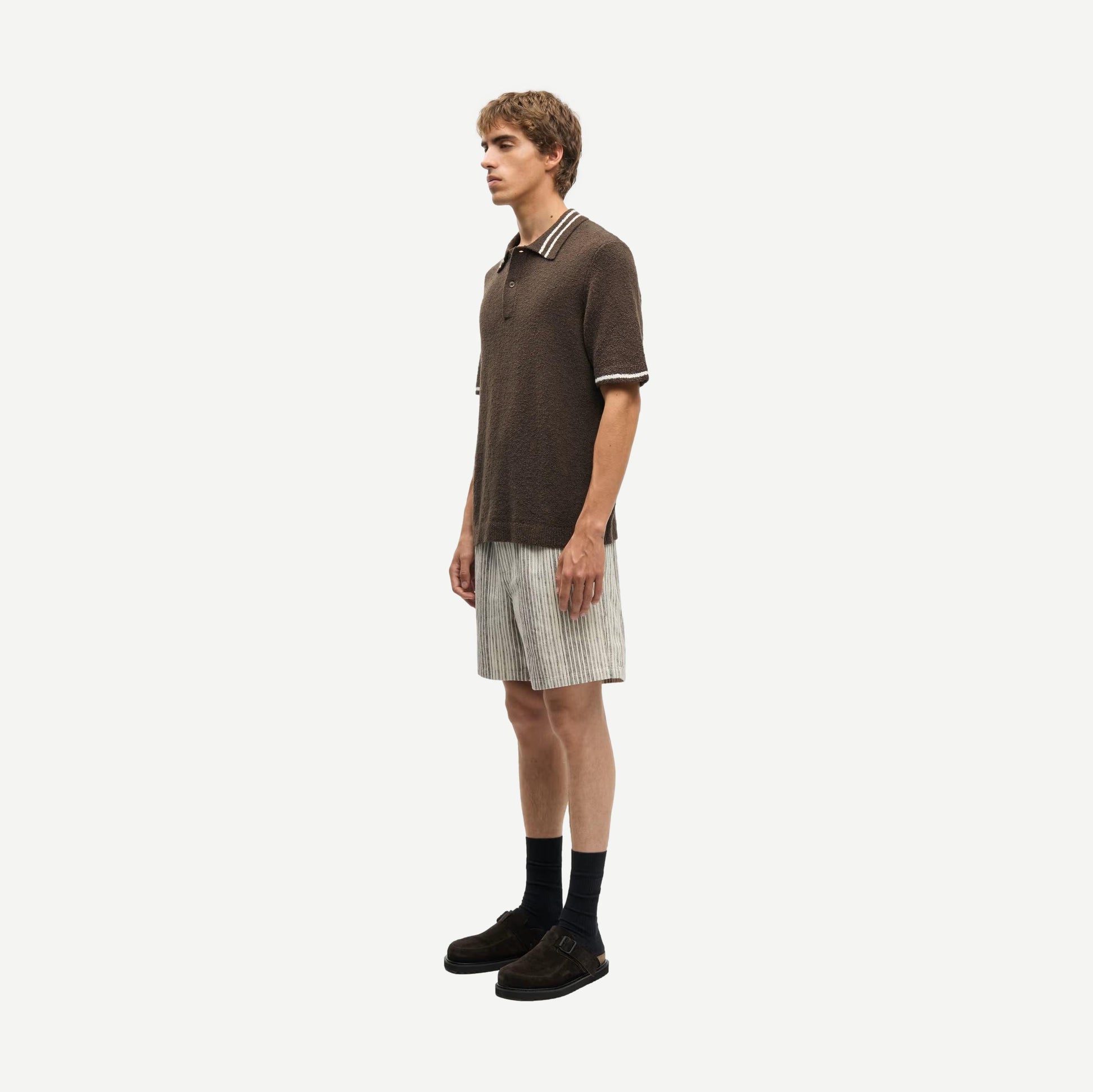 Samsoe Samsoe Sajabari Fly Shorts in brown St. style, showing the relaxed fit and lightweight fabric on a model.