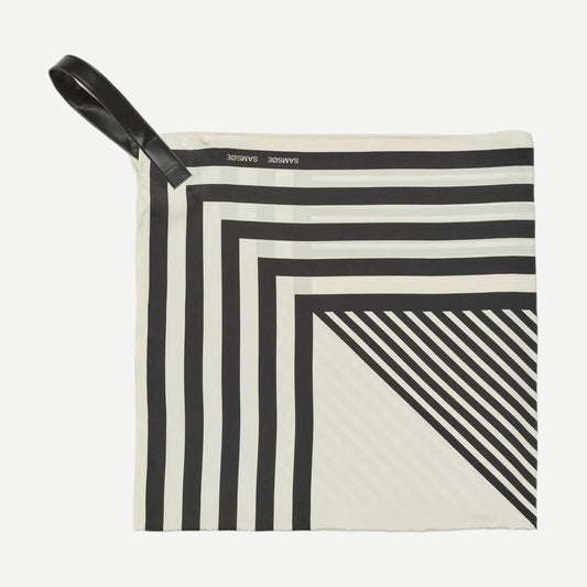 Black Saelli Scarf Bag by Samsoe Samsoe, stylish bag with woven scarf detail, versatile for everyday wear.