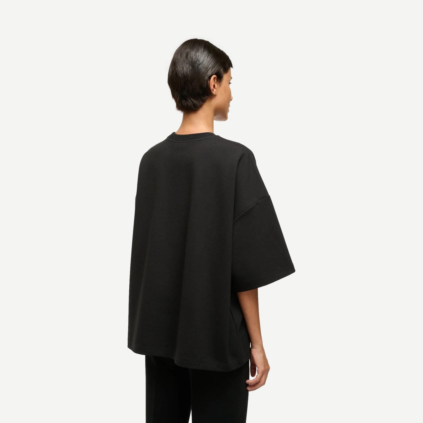 Capsule Top Black - Black