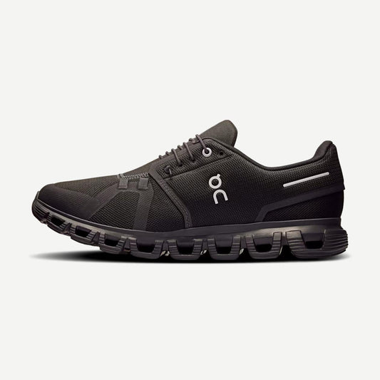 On Cloud Cloud 6 Men black and black athletic footwear with sleek design and cushioned soles for comfort.