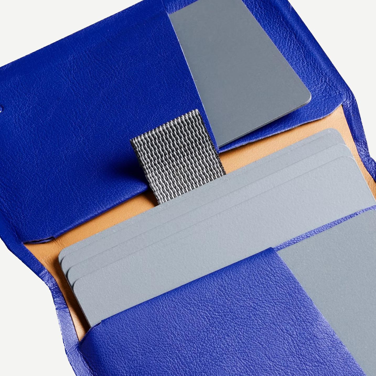 Apex Slim Sleeve (more colors available)