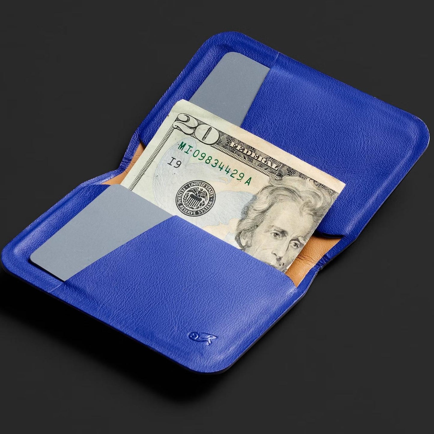 Apex Slim Sleeve (more colors available)