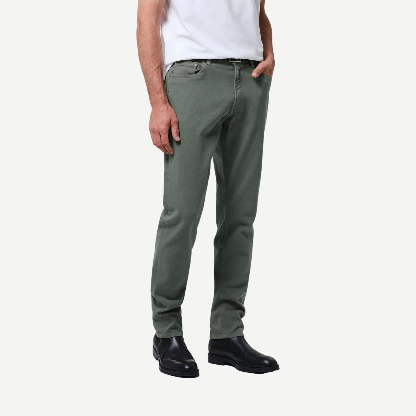 Citizens of Humanity Adler Perform Denim Nova jeans in dark wash with classic straight-leg fit, displayed on a mannequin.