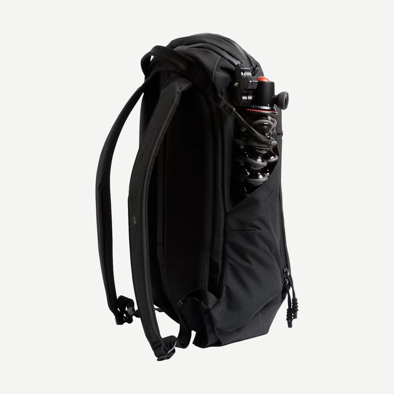 Venture Ready Pack 20L - Black