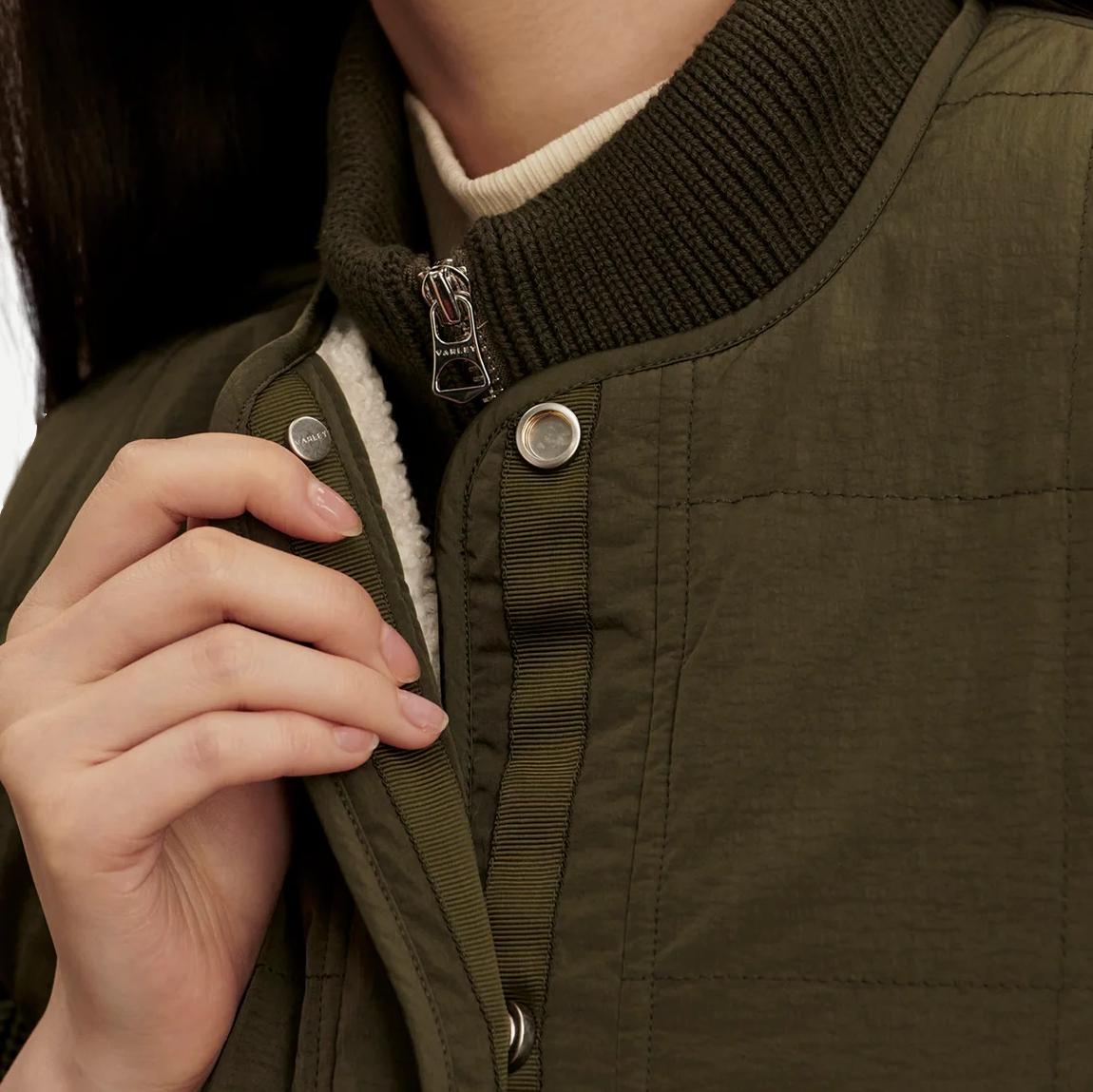 Audrea Reversible Gilet - Sandshell/Forest Night