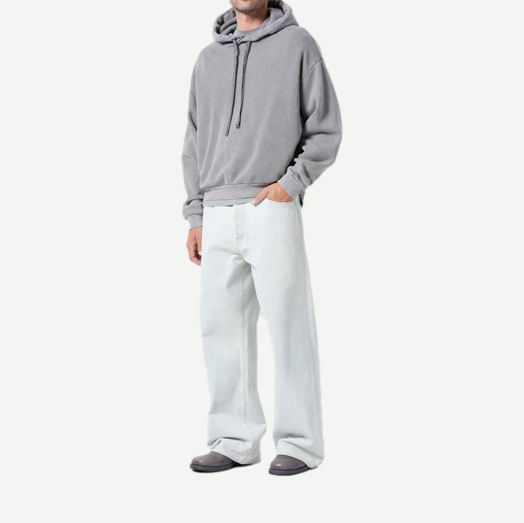 Agolde Salford Hoodie in charcoal gray, casual sweatshirt with a relaxed fit and ribbed cuffs, shown on a model.