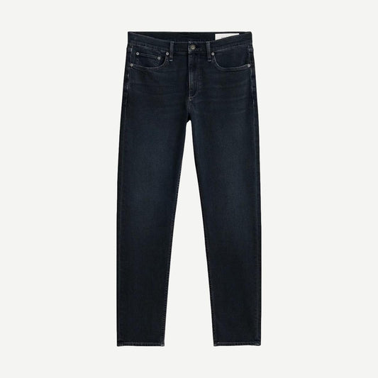 Rag & Bone Fit 2 Slim Authentic Minna denim jeans, slim fit style, showcased on a model with visible stitching and classic denim texture.