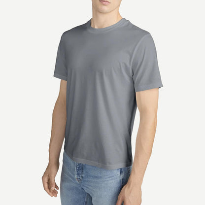 Light grey short-sleeve cotton T-shirt from Frame Denim featuring a modern, casual fit.