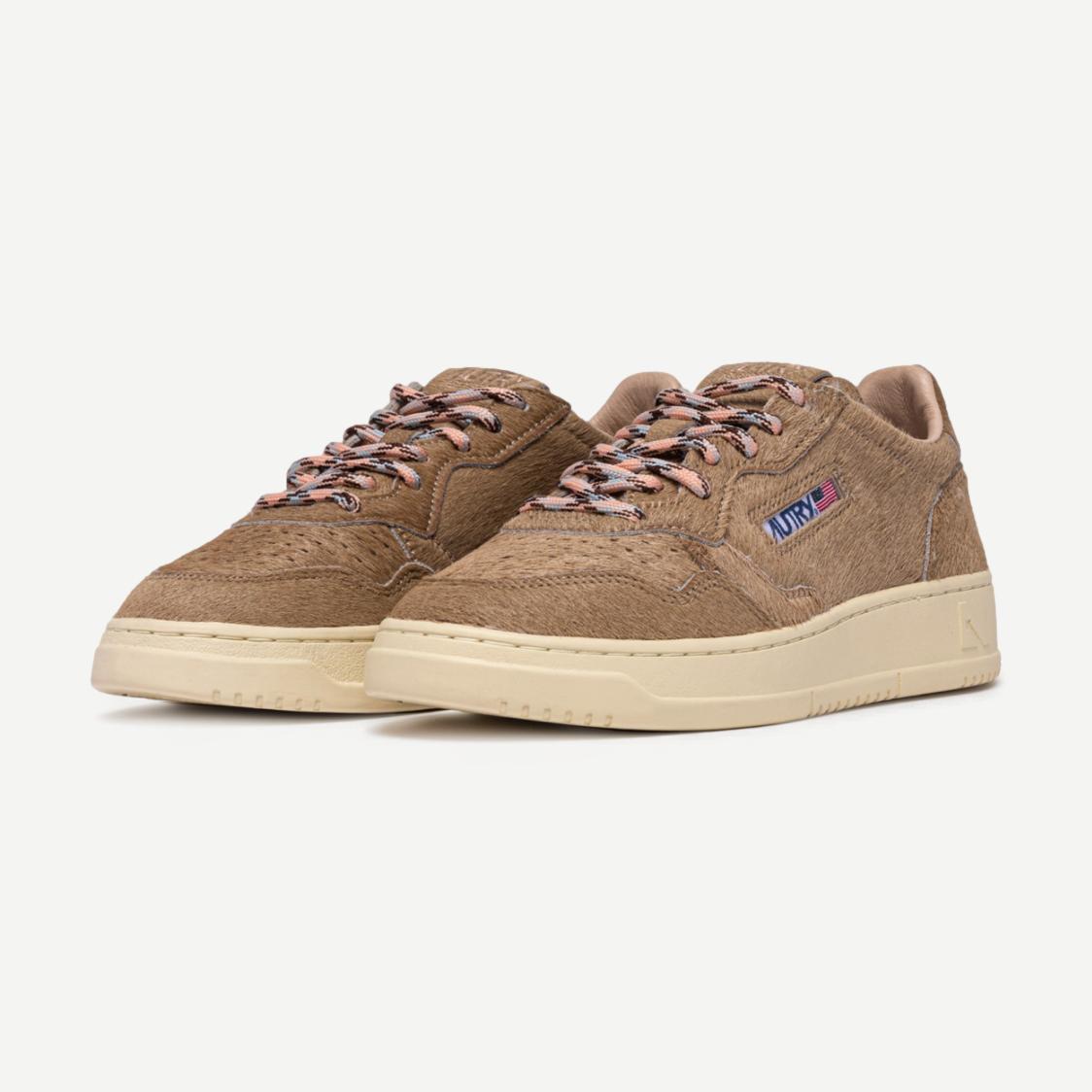 Medalist Low Woman - Pony/Laces Beige - Galvanic.co