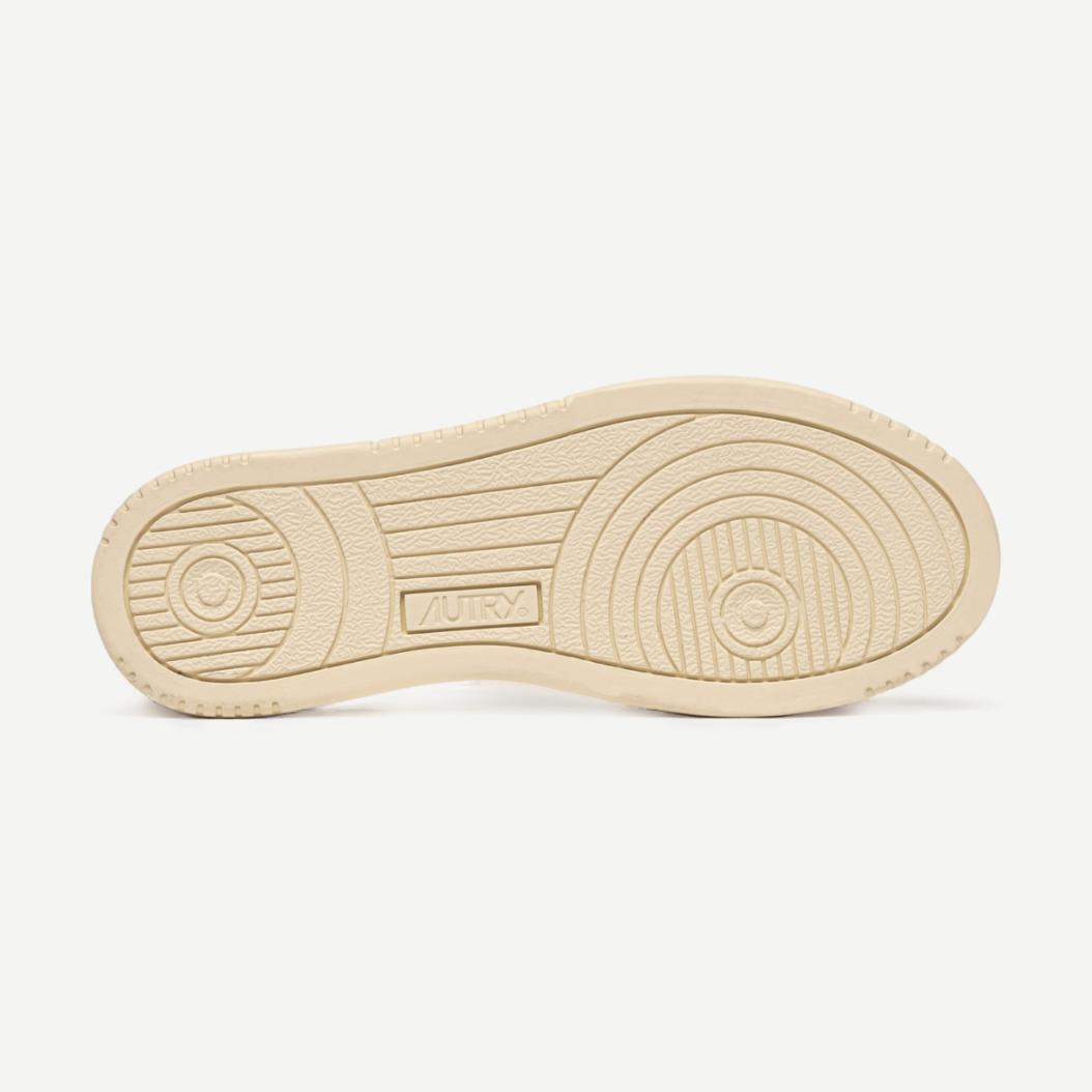 Medalist Low Woman - Pony/Laces Beige - Galvanic.co