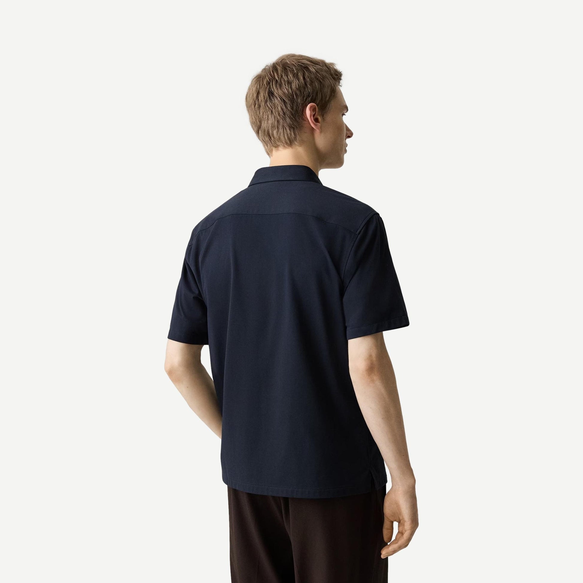 Theory Irving SS shirt in Eclipse color, made from structure knit fabric, featuring a modern, relaxed fit.