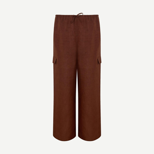 Onia Air Linen Cargo Pants in brown, lightweight men's pants with multiple cargo pockets and relaxed fit.
