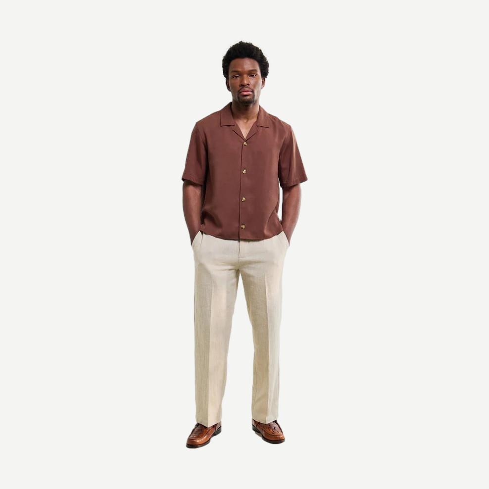 Wax London Curzon SS shirt in brown Tencel twill, short-sleeve with a draped, relaxed fit and textured fabric.