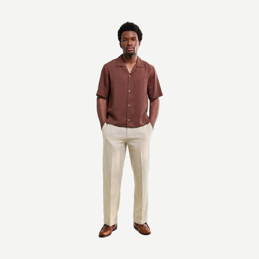 Wax London Curzon SS shirt in brown Tencel twill, short-sleeve with a draped, relaxed fit and textured fabric.