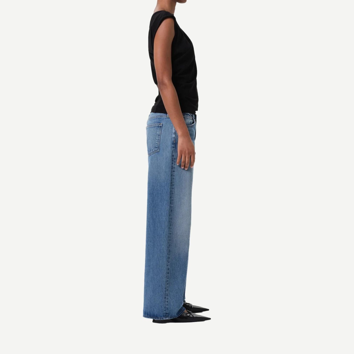 Keira Jean - Downtown - Galvanic.co