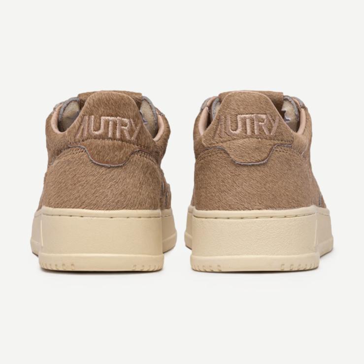 Medalist Low Man Pony/Laces Beige - Galvanic.co