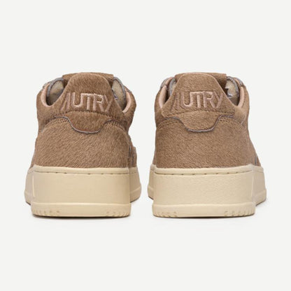 Medalist Low Man Pony/Laces Beige - Galvanic.co