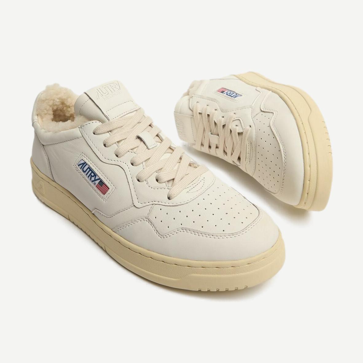 Medalist Low Woman - Goat/Shearling - Galvanic.co