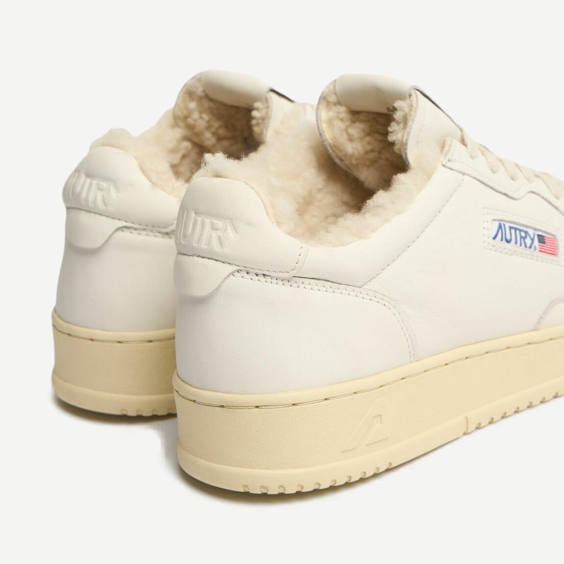 Medalist Low Woman - Goat/Shearling - Galvanic.co