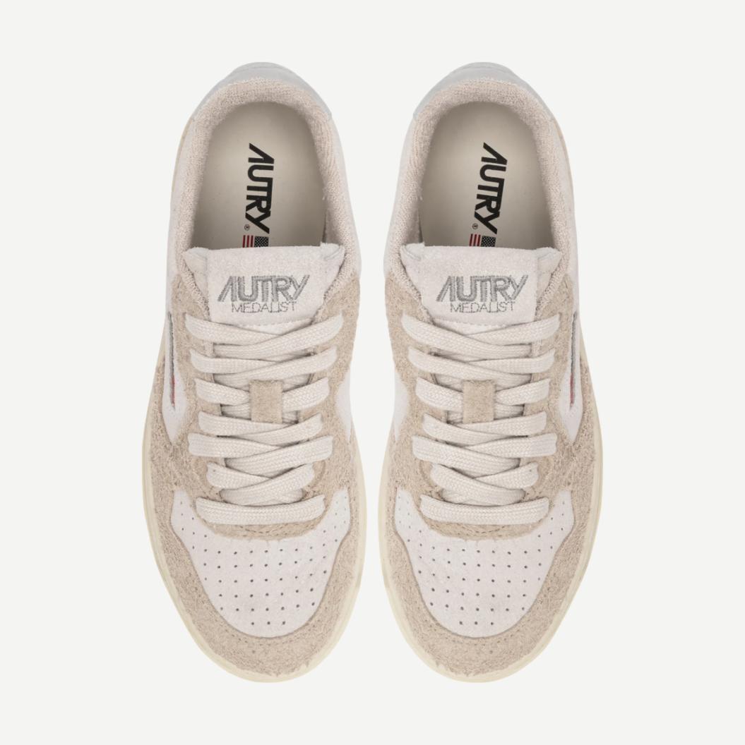 Medalist Low Woman - Suede/Hair Ecru - Galvanic.co