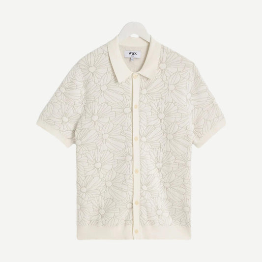 Wax London Tellaro SS Shirt in ecru with floral jacquard pattern, showcasing a stylish men's shirt with intricate flower details.